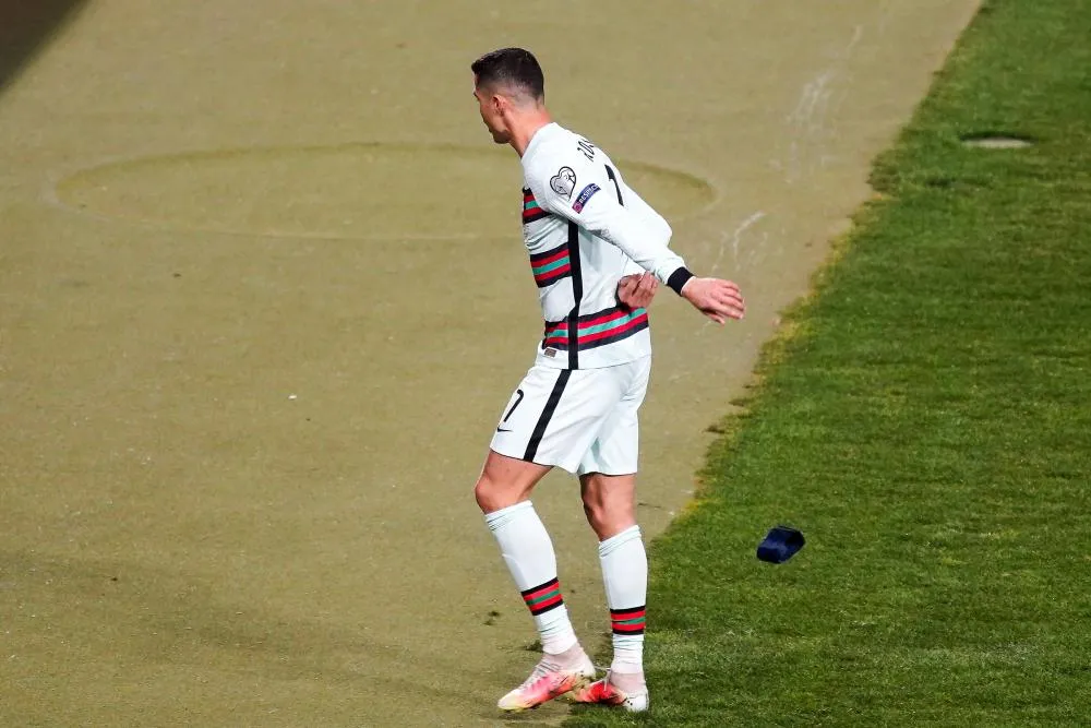 Le clash de la rédac’ : Cristiano Ronaldo a-t-il eu raison de quitter le terrain contre la Serbie ?