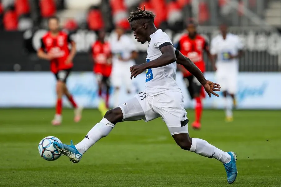 Pape Ibnou Bâ : «<span style="font-size:50%">&nbsp;</span>Mamadou Niang m&rsquo;a aidé sur beaucoup de choses<span style="font-size:50%">&nbsp;</span>»