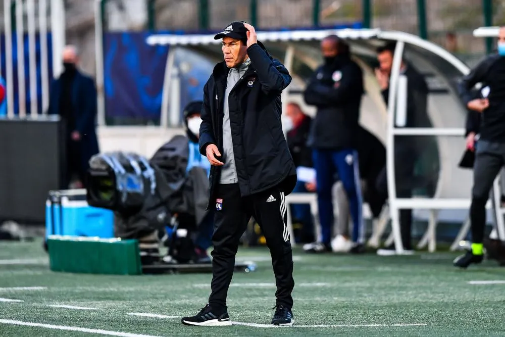Pour Rudi Garcia, «<span style="font-size:50%"> </span>un terrain synthétique ce n’est pas du football<span style="font-size:50%"> </span>»