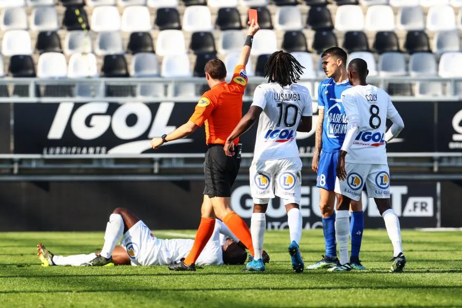 Le leader troyen se viande encore à Amiens