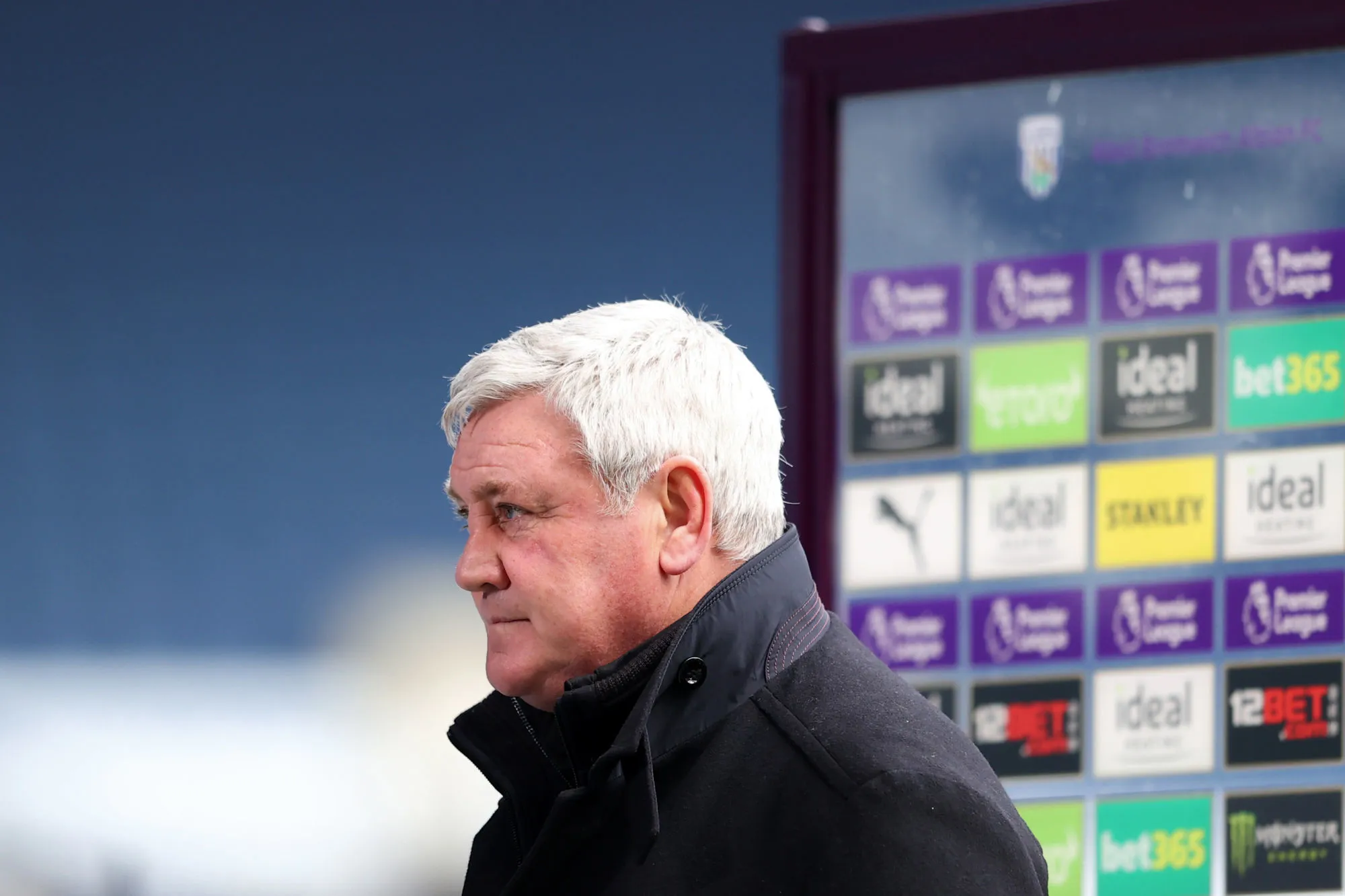 Steve Bruce traité de «<span style="font-size:50%">&nbsp;</span>lâche <span style="font-size:50%">&nbsp;</span>» par les fans de Newcastle