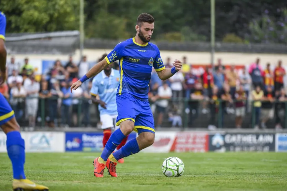 Un joueur belge organise une fête chez lui : un mois de prison