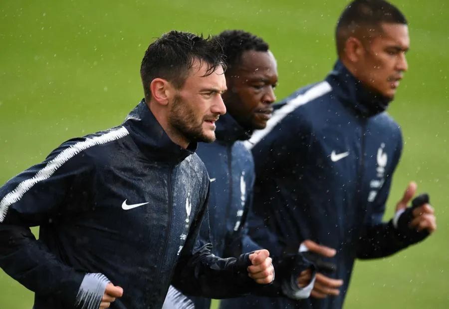 Au fait, qui est le gardien numéro 2 des Bleus ?