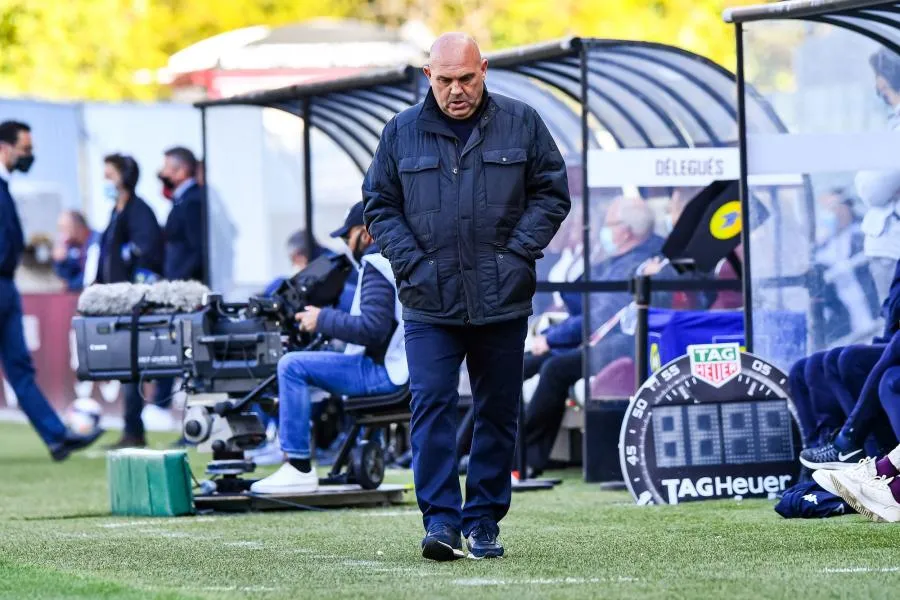 Frédéric Antonetti : «<span style="font-size:50%">&nbsp;</span>Le PSG n&rsquo;a pas la mentalité<span style="font-size:50%">&nbsp;</span>»