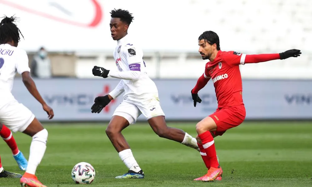 Lior Refaelov s’engage avec Anderlecht et crée la polémique à l&rsquo;Antwerp