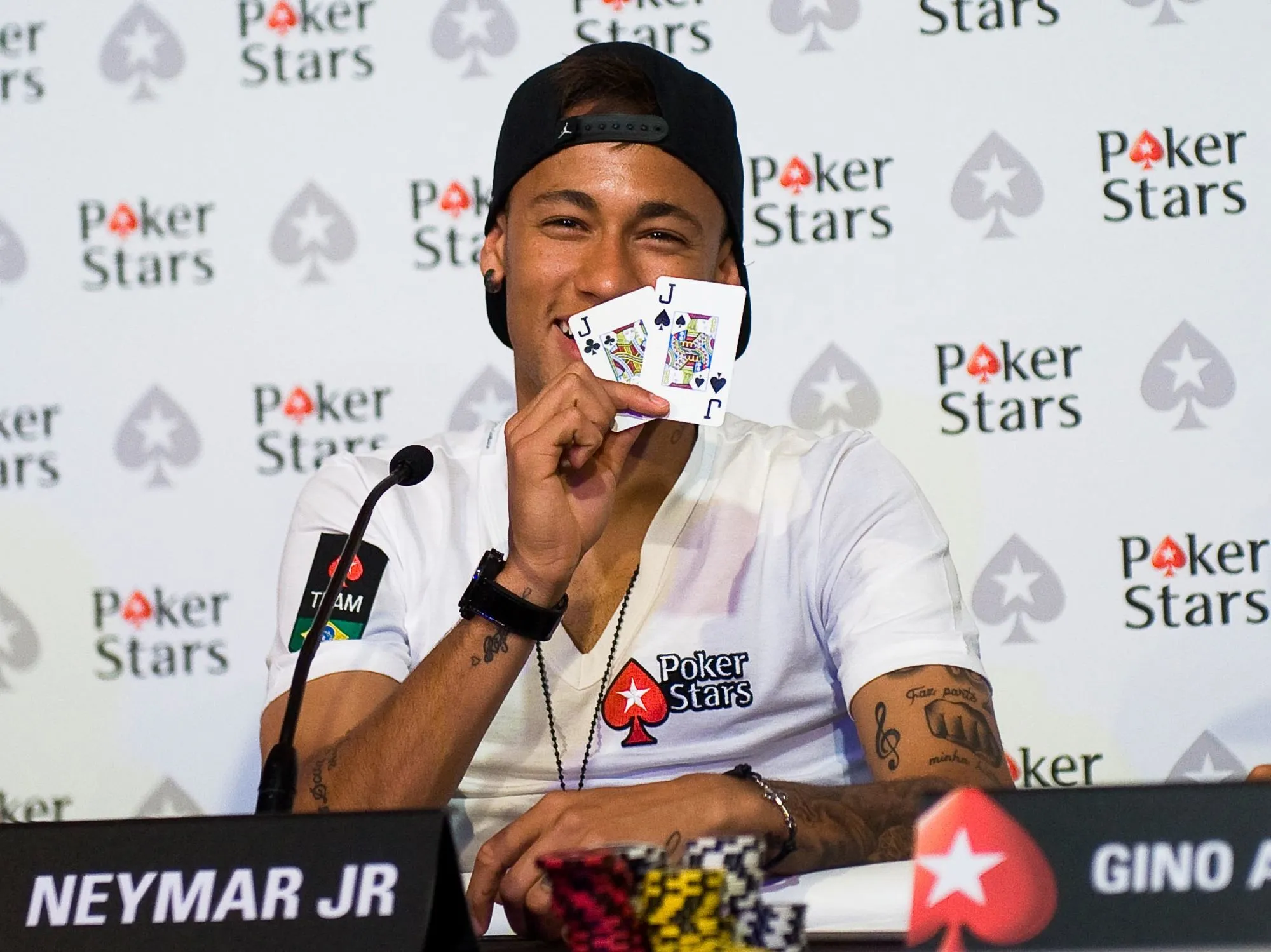 Neymar se voit devenir joueur de poker pro après sa carrière
