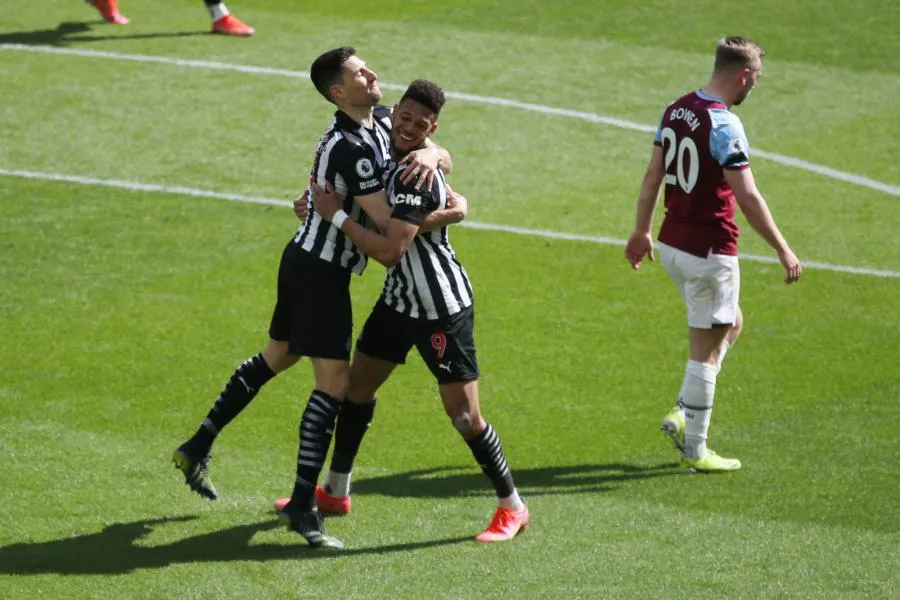Newcastle assomme West Ham et se rapproche du maintien