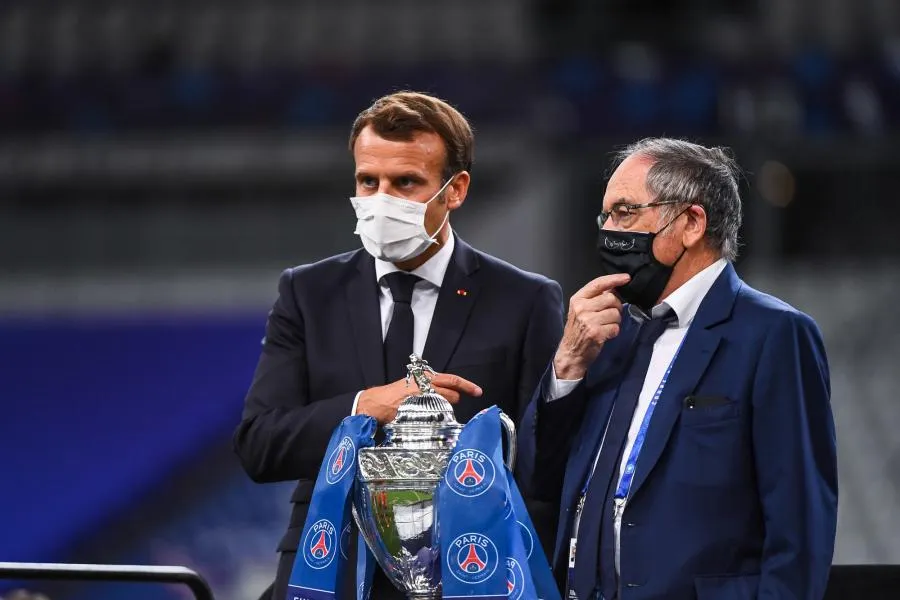 Emmanuel Macron «<span style="font-size:50%"> </span>salue la position des clubs français<span style="font-size:50%"> </span>» par rapport au projet de Superligue
