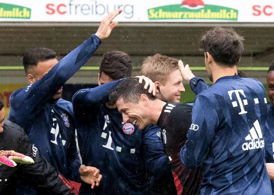 Un Lewandowski record, un Schalke 04 libéré et un Werder à l&rsquo;envers
