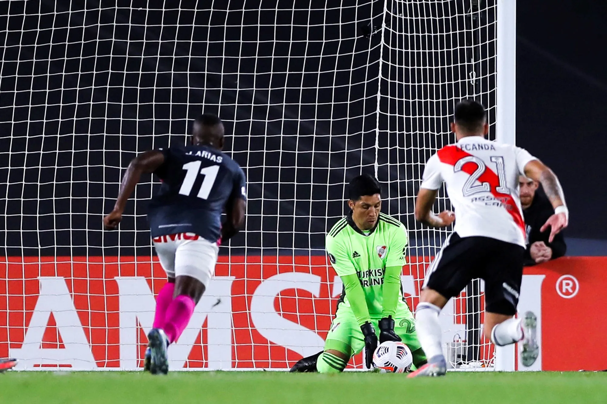River Plate s’impose en Libertadores… Avec Enzo Pérez dans la cage
