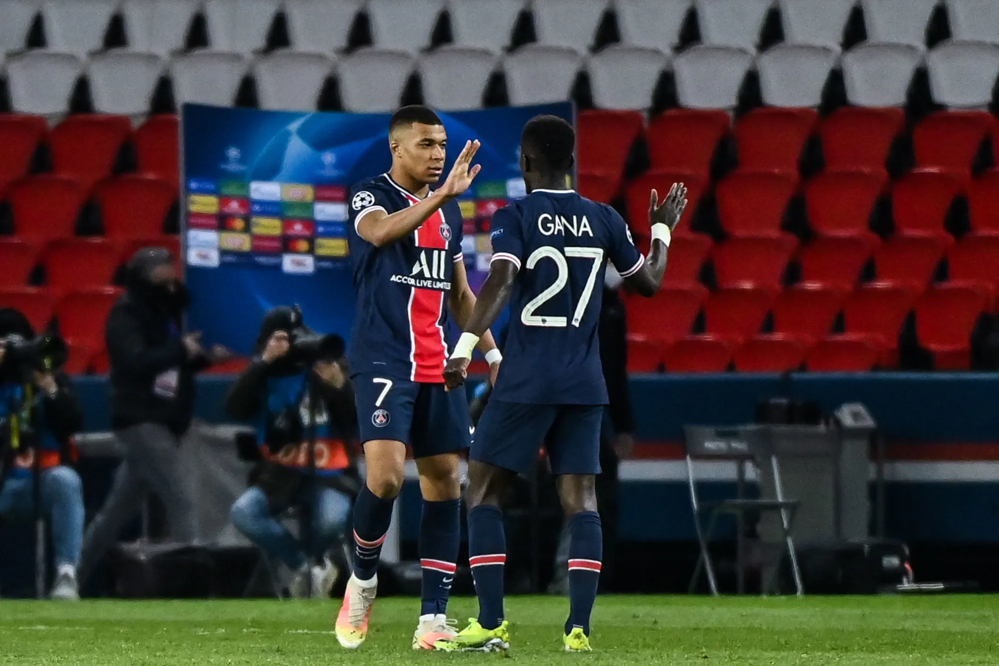 Kylian Mbappé et … Idrissa Gueye dans le groupe parisien contre Manchester City