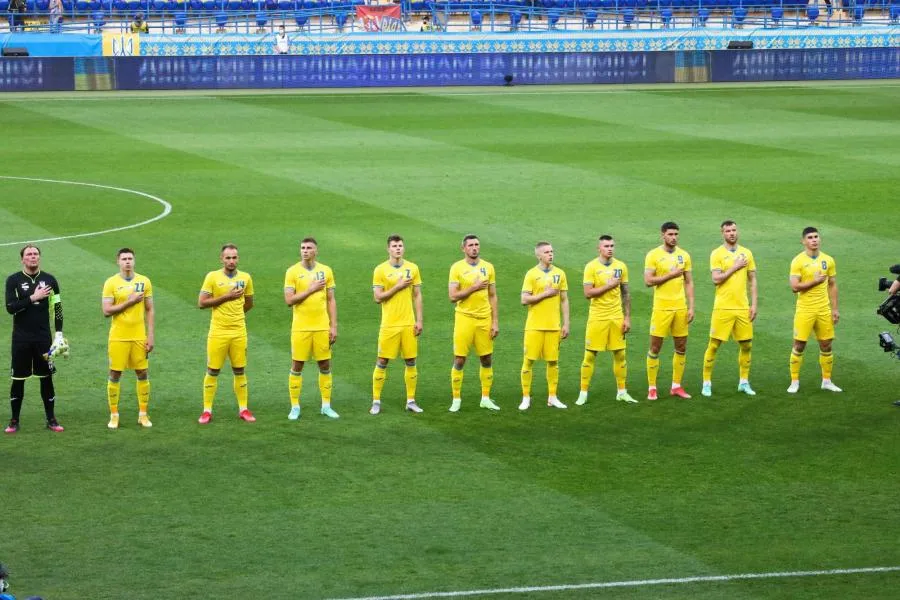 Le président de l&rsquo;Ukraine soutient son équipe et le maillot polémique face aux accusations de Moscou