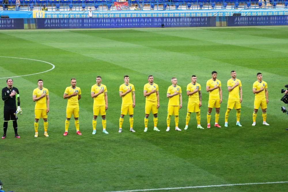 L&rsquo;UEFA oblige l&rsquo;Ukraine à (légèrement) modifier son maillot