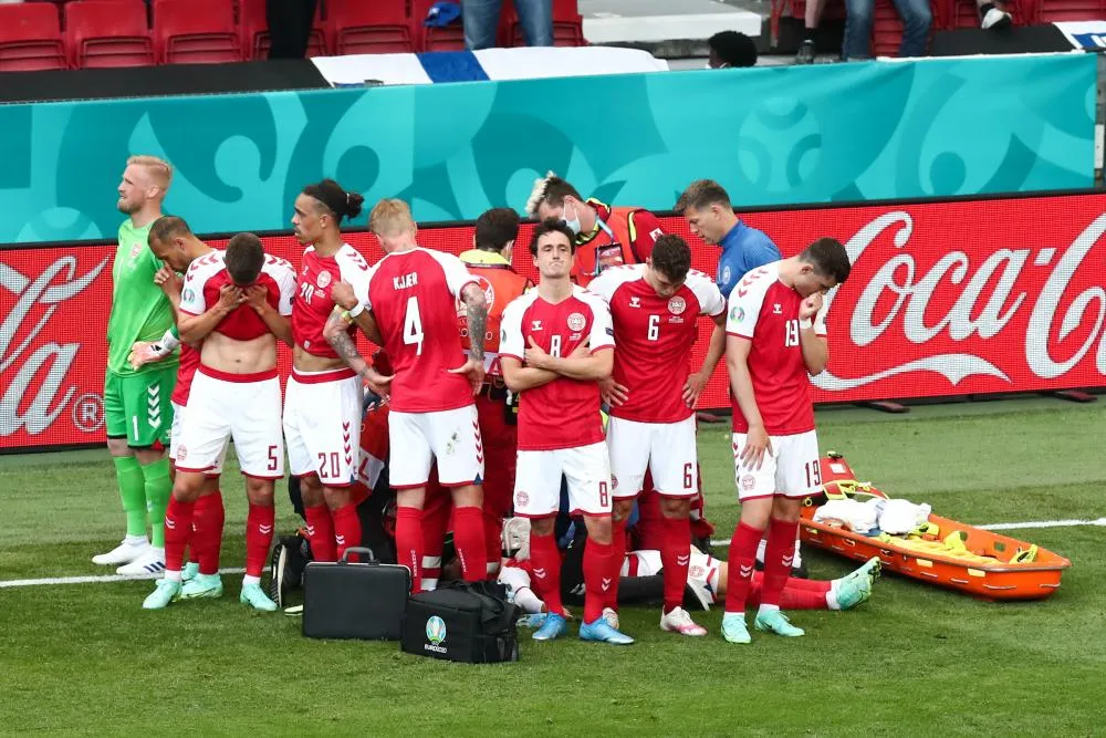 Les ultras de l&rsquo;Inter rendent hommage à Eriksen et à Kjær