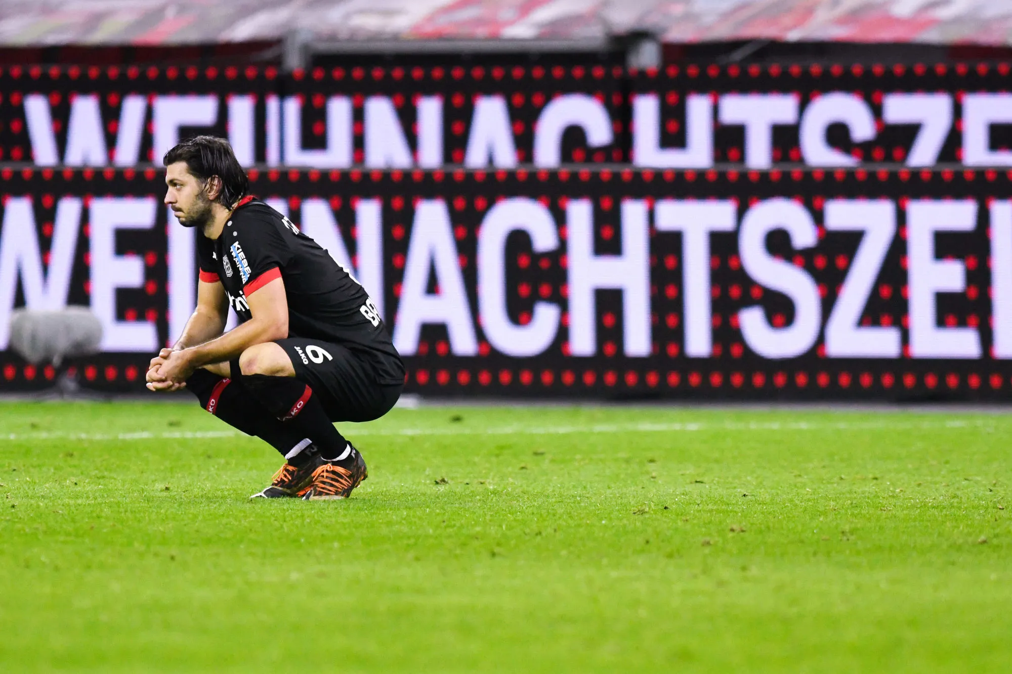 Aleksandar Dragović (Bayer Leverkusen) s&rsquo;engage avec l&rsquo;Étoile rouge de Belgrade