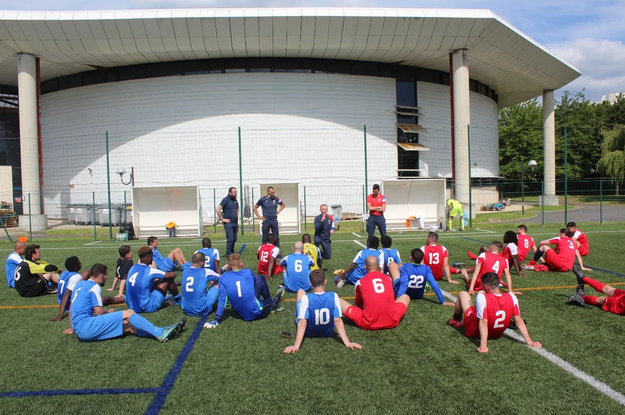 À la rencontre de l&rsquo;équipe de France de football sourds, qui rêve du Brésil