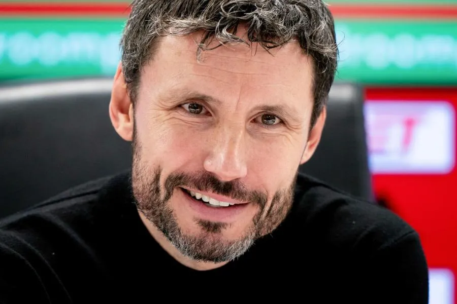 Mark van Bommel nouvel entraîneur de Wolfsburg