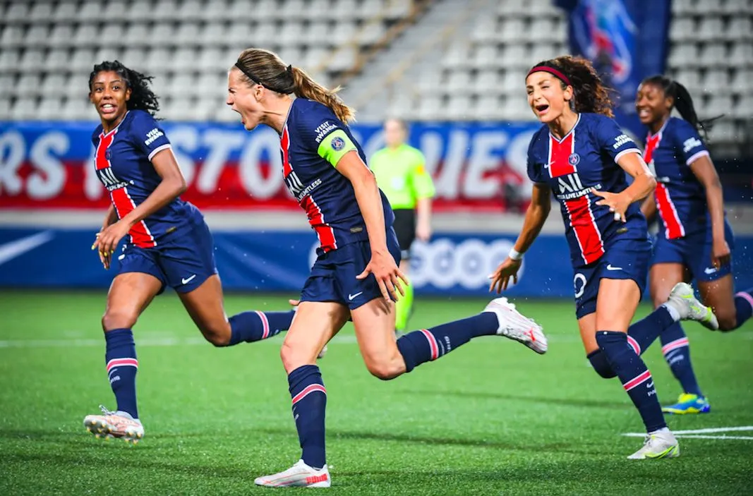 Paris sacré champion de France pour la première fois après son succès face à Dijon