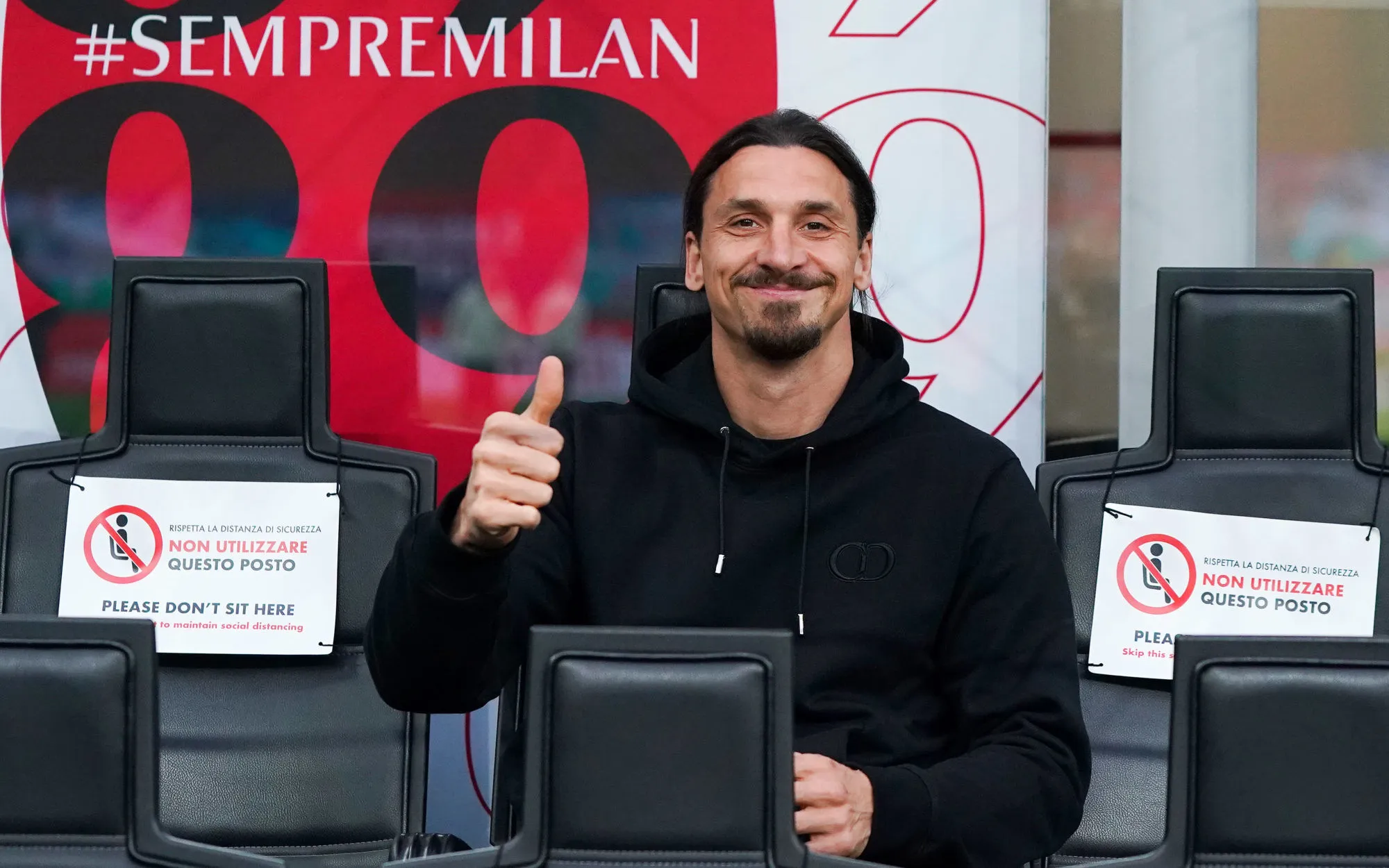 Le «<span style="font-size:50%">&nbsp;</span>Dieu<span style="font-size:50%">&nbsp;</span>» Zlatan Ibrahimović enchanté par la possible arrivée d&rsquo;Olivier Giroud à l&rsquo;AC Milan