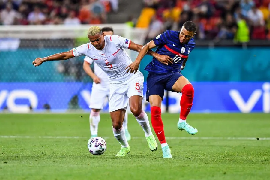 Battus par la Suisse au tirs au but, les Bleus passent à la trappe