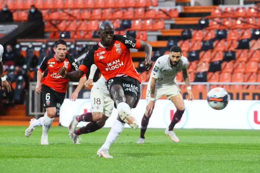 L&rsquo;agresseuse présumée de Yoane Wissa mise en examen et écrouée