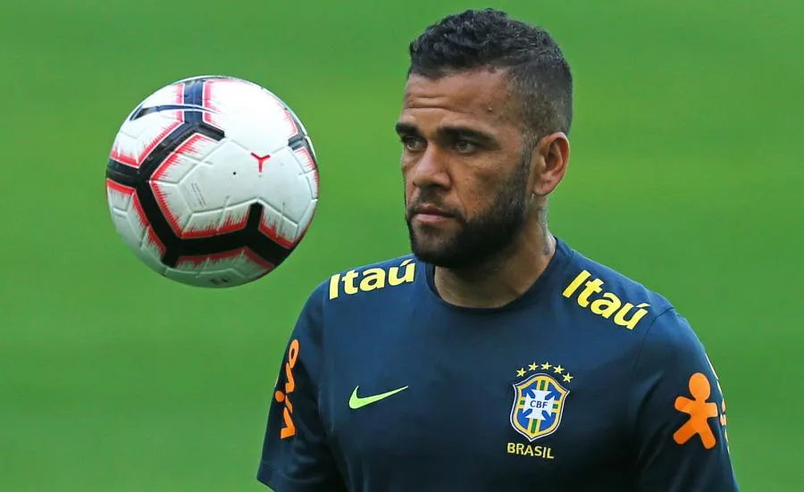 Dani Alves et Diego Carlos dans la liste du Brésil pour les Jeux olympiques