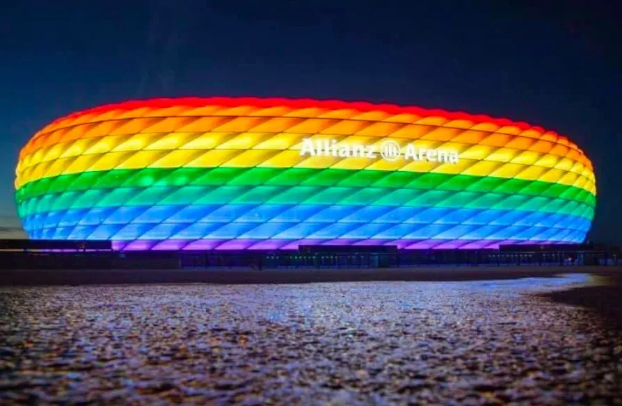 Stade arc-en-ciel : à quoi joue l’UEFA ?