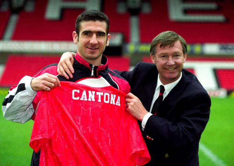 Éric Cantona rempile à Manchester United !