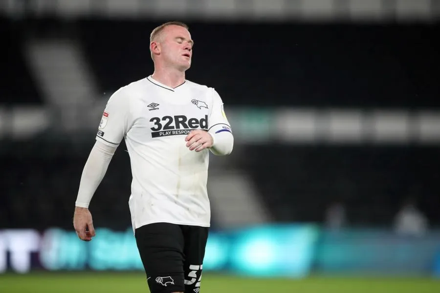 Wayne Rooney blesse l&rsquo;un de ses joueurs à l&rsquo;entraînement