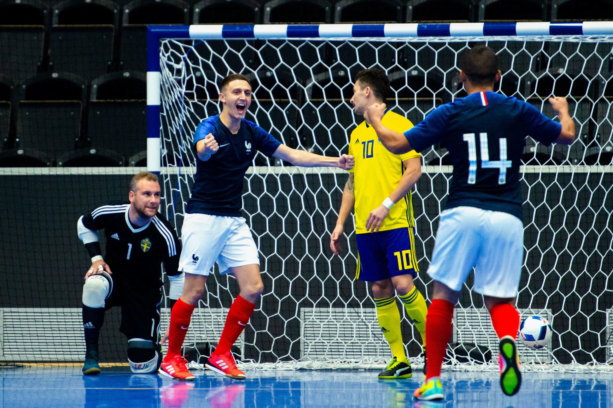 Pourquoi le foot à 5 doit-il remplacer le foot à 11 aux JO ?