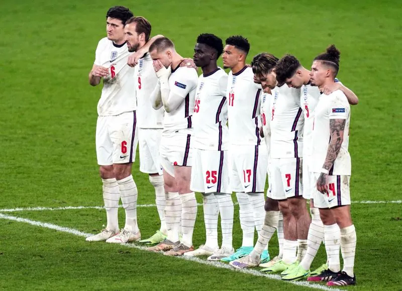 La fédération anglaise condamne le racisme à l&rsquo;encontre de Bukayo Saka, Marcus Rashford et Jadon Sancho