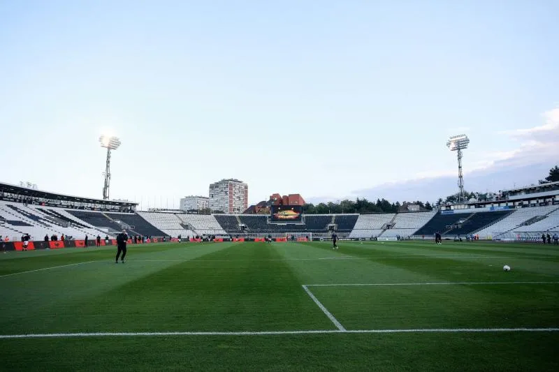 Une équipe de jeunes albanais invitée par le Partizan Belgrade pour le match de Ligue Europa Conférence
