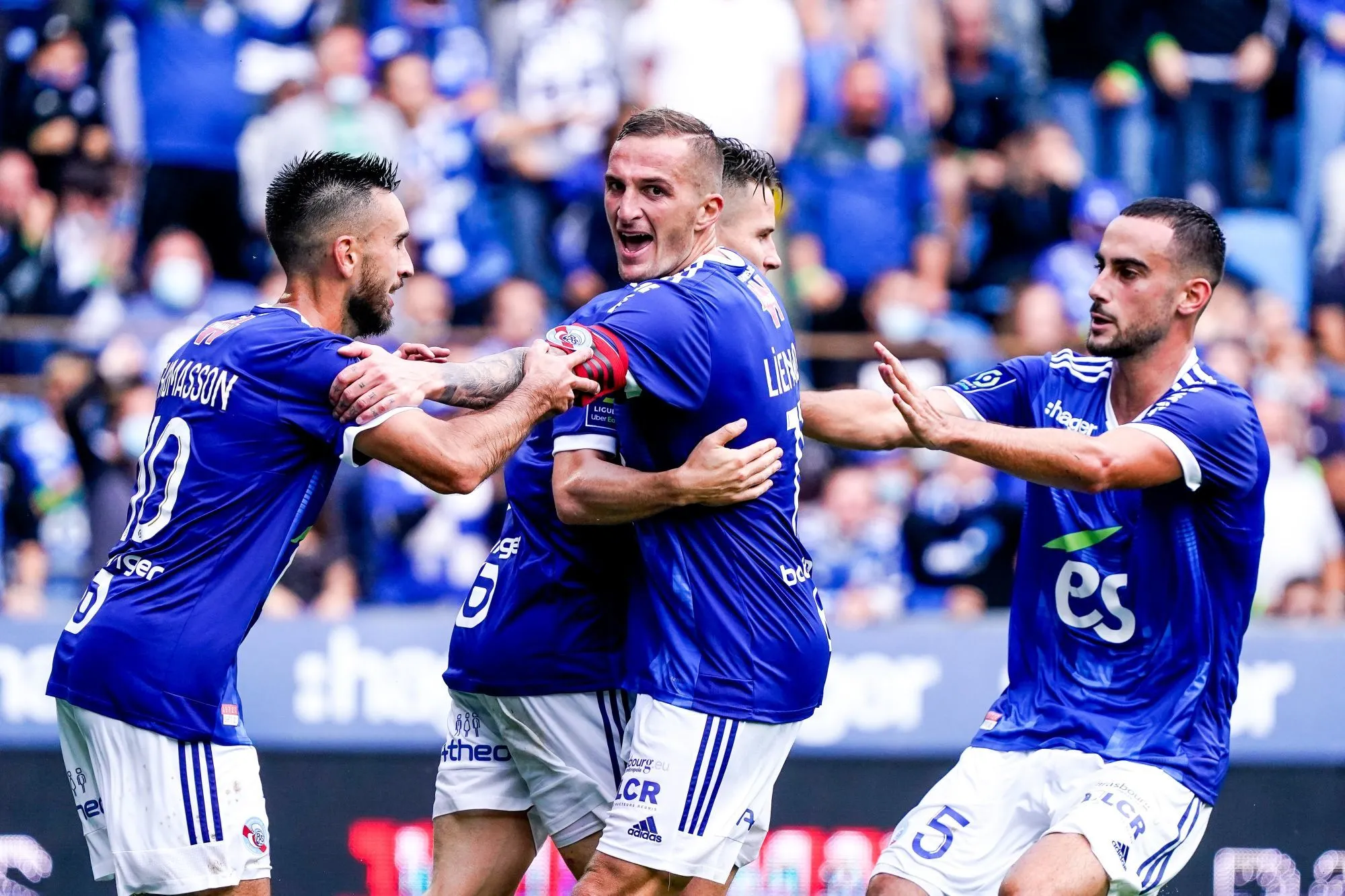 Strasbourg fait tomber Brest et respire