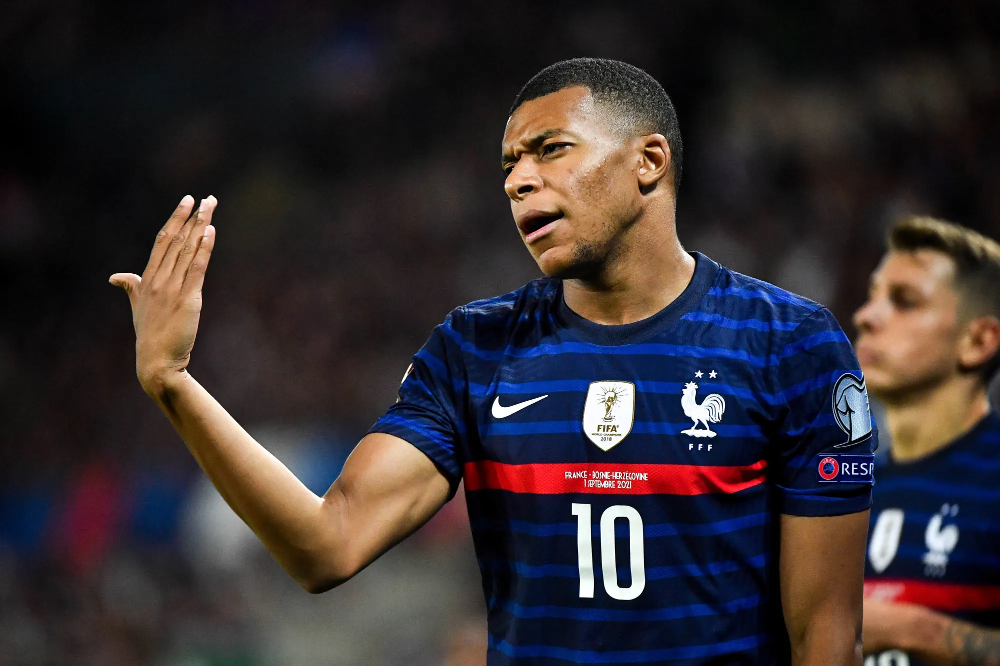 Mbappé, touché au mollet, incertain pour le reste du rassemblement