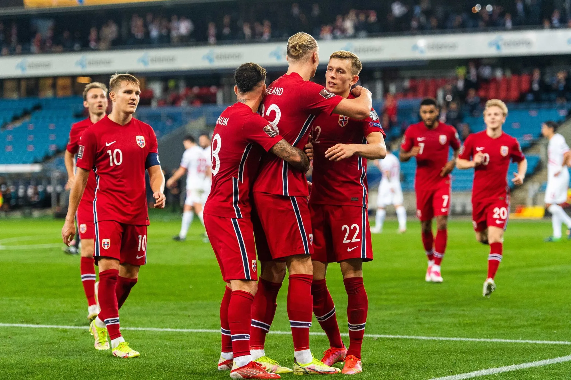 La Norvège et le Danemark cartonnent, la Serbie accrochée