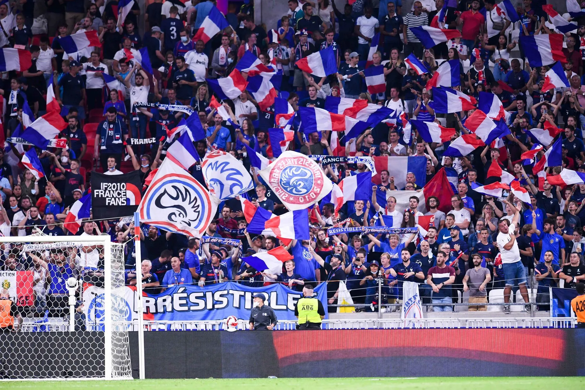 Les supporters du monde entier s&rsquo;unissent contre le Mondial tous les 2 ans