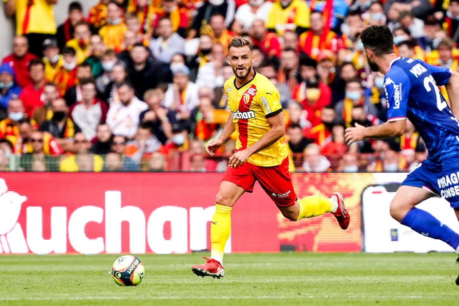 Jonathan Gradit, la «<span style="font-size:50%">&nbsp;</span>perceuse<span style="font-size:50%">&nbsp;</span>» du RC Lens