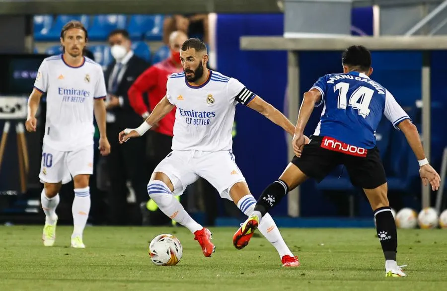 Le Real Madrid de Carlo Ancelotti se lance à Alavés avec un doublé de Karim Benzema