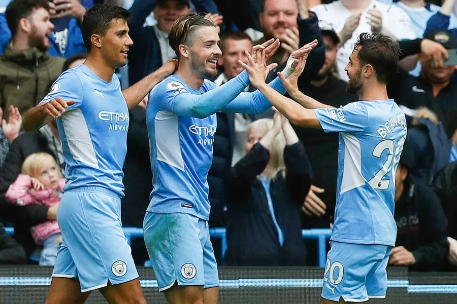 Manchester City régale contre Norwich, Aston Villa lance sa saison
