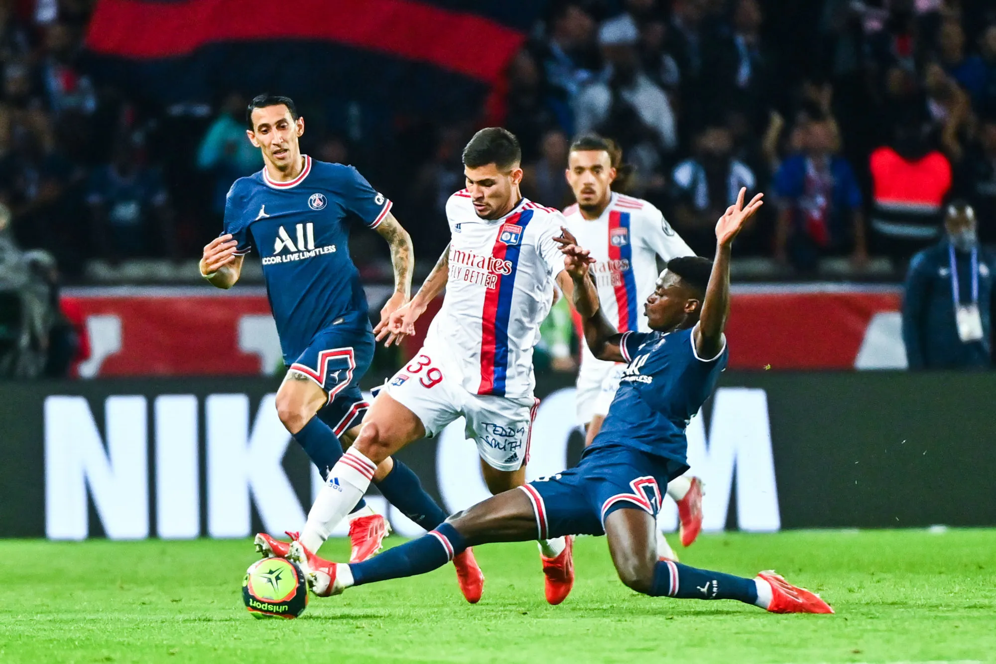 Ligue 1. OL - PSG : revivez la lourde défaite lyonnaise face à Paris
