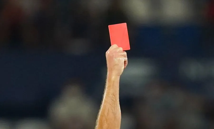 Un joueur de D9 autrichienne suspendu 48 matchs pour un coup de boule