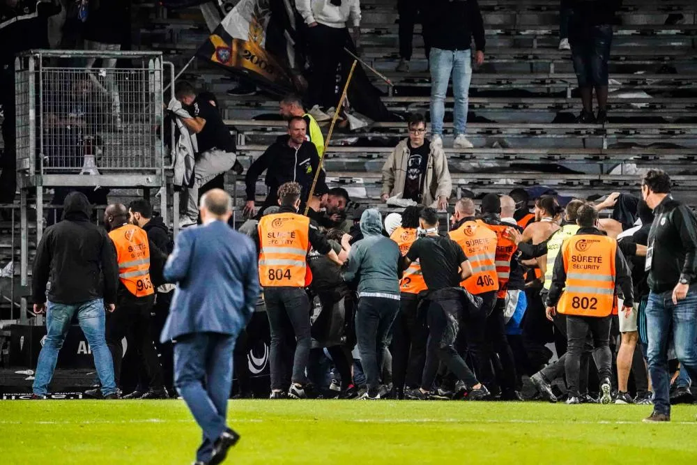 Des incidents entre supporters après Angers-Marseille