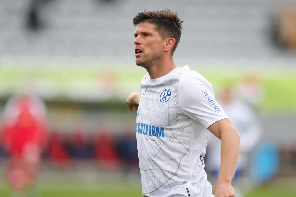 Klaas-Jan Huntelaar réapparaît dans son tout premier club en sixième division néerlandaise