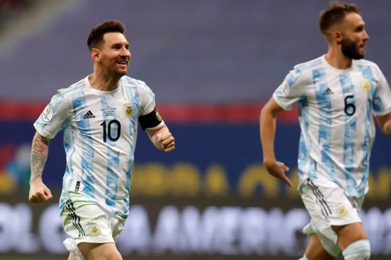 L&rsquo;Argentine tape la Bolivie grâce à un triplé de Messi