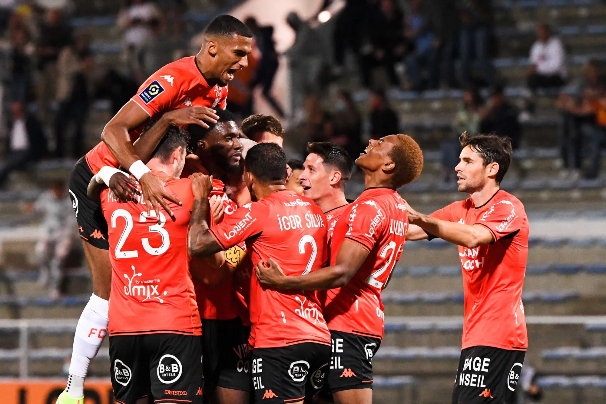 Lorient maîtrise Lille et l&#8217;emporte au finish