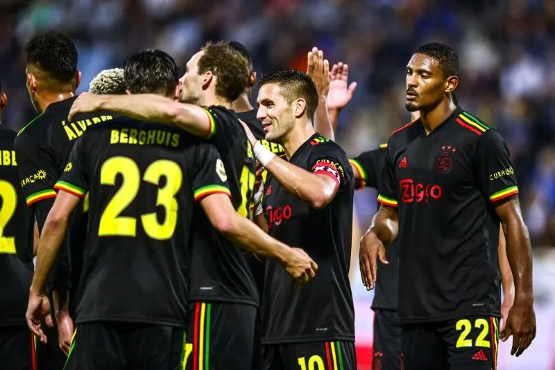 L’UEFA bannit les «<span style="font-size:50%">&nbsp;</span>Three Little Birds<span style="font-size:50%">&nbsp;</span>» du maillot de l’Ajax