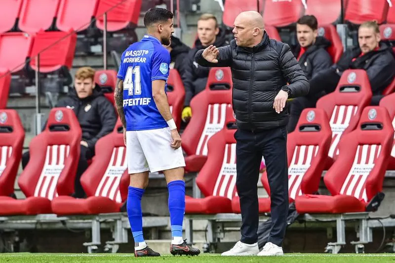 Rami Kaib (Heerenveen) s’est fracturé la mâchoire avec une carotte