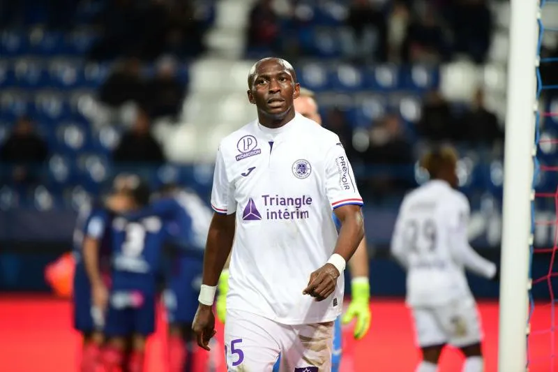 L&rsquo;étonnante vidéo de présentation de Stéphane Mbia à Fuenlabrada