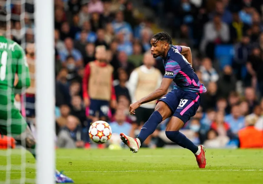 À Manchester City, Nkunku frappe trois fois