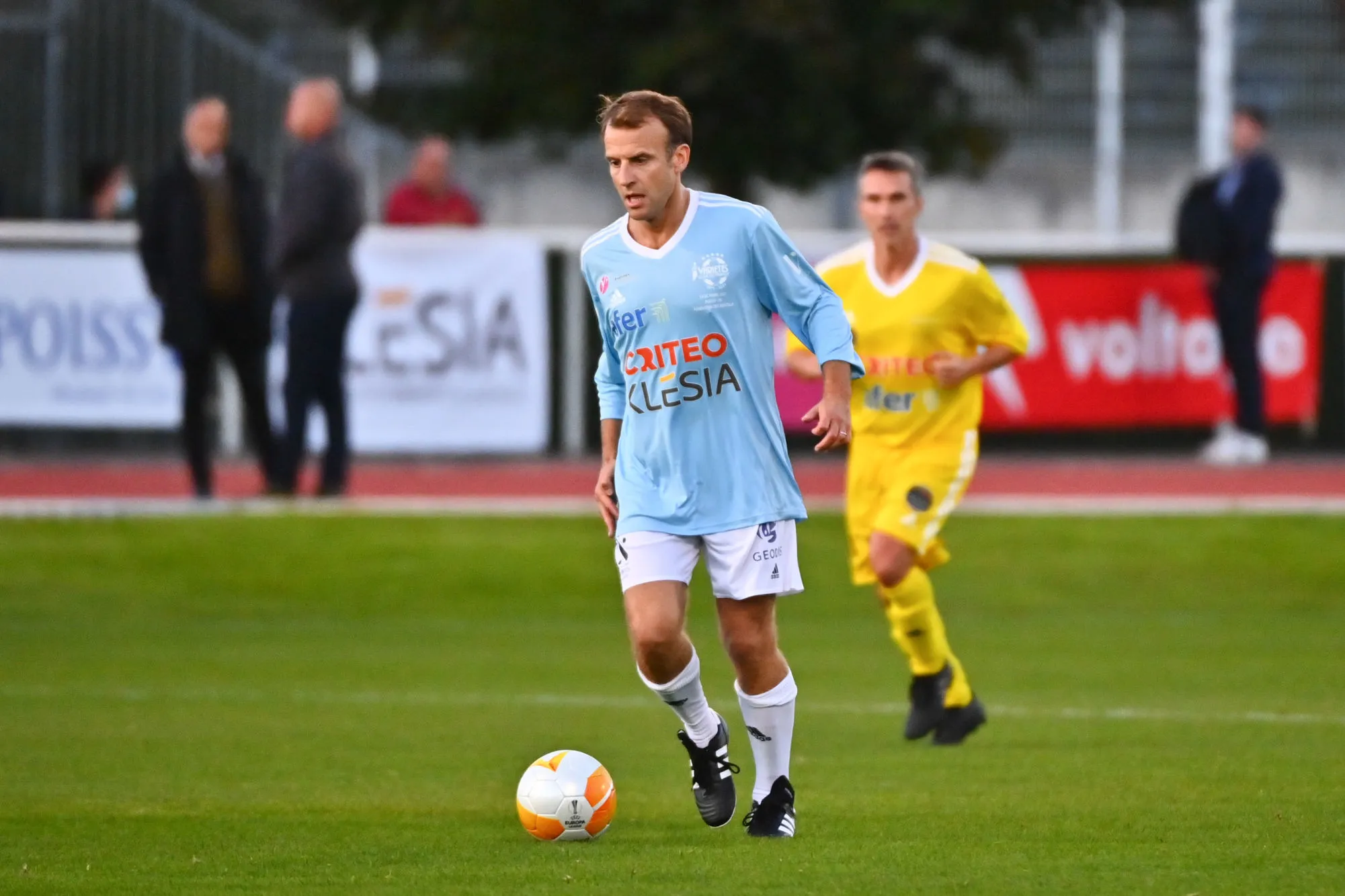 On était au match présidentiel d’Emmanuel Macron à Poissy